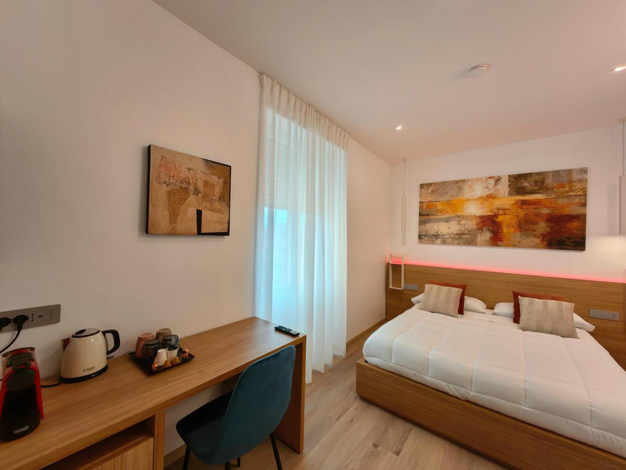 Galleria Roma Art Guesthouse Oristano Bagian luar foto
