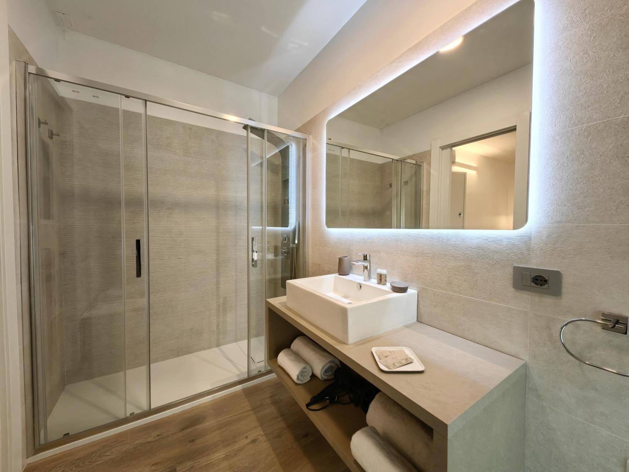 Galleria Roma Art Guesthouse Oristano Bagian luar foto