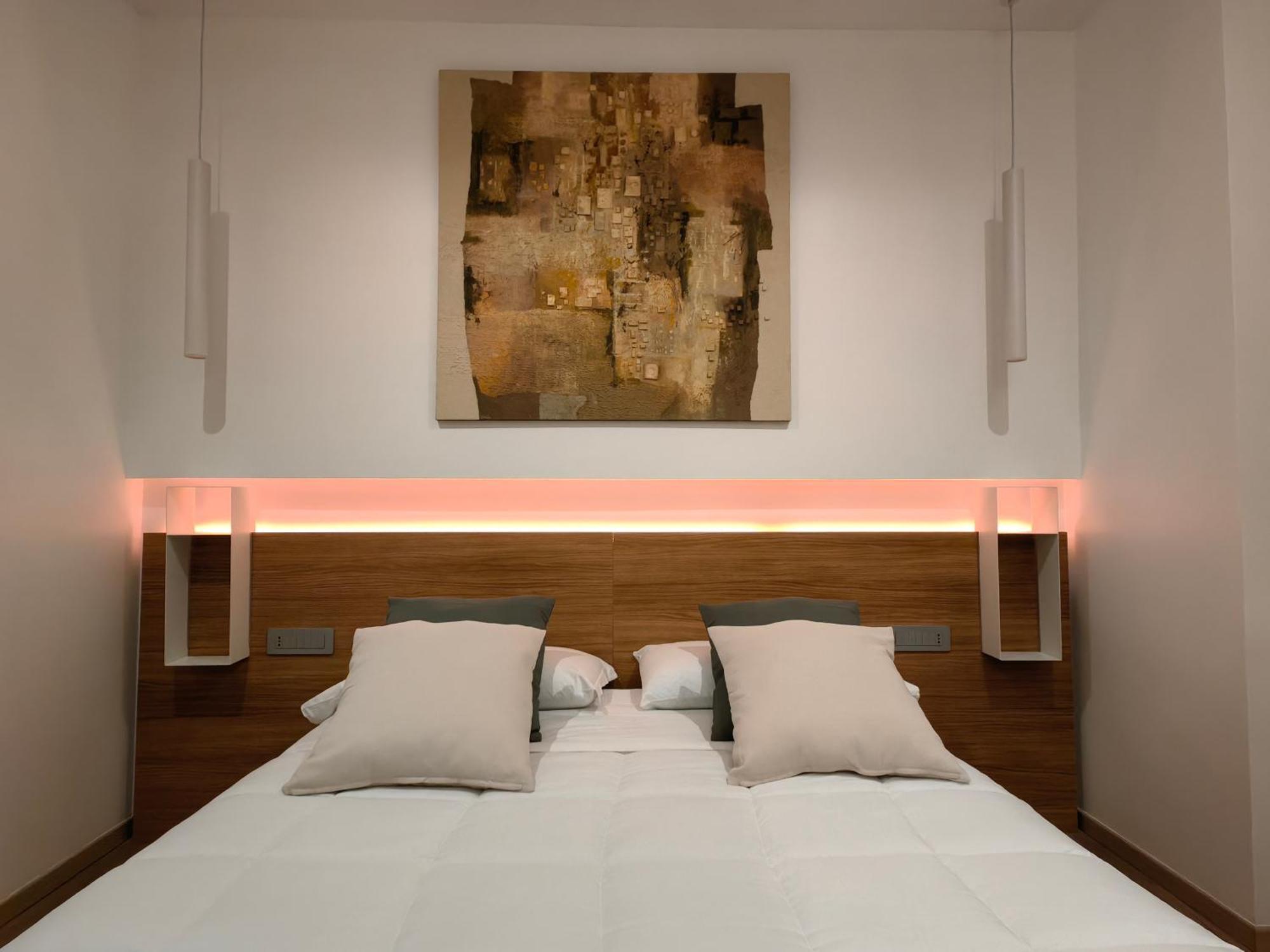 Galleria Roma Art Guesthouse Oristano Bagian luar foto
