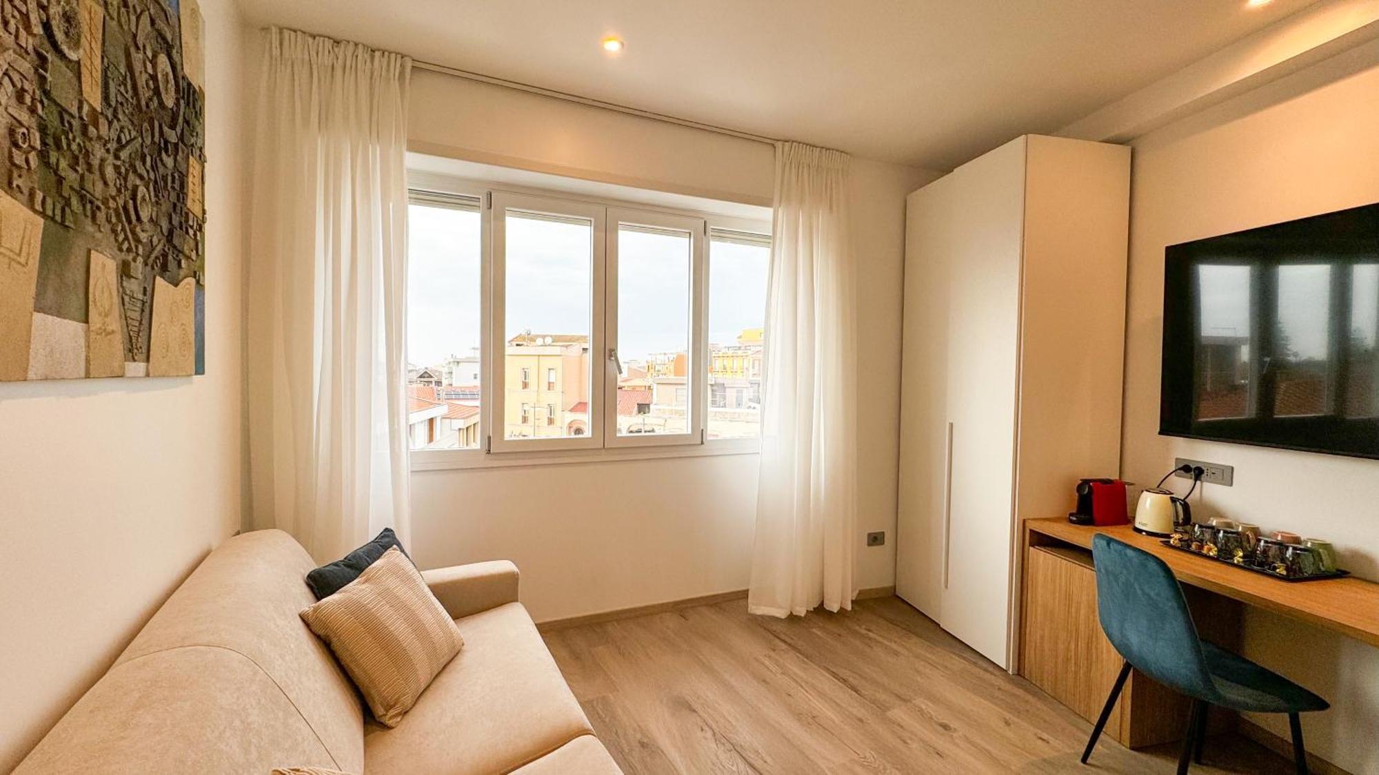 Galleria Roma Art Guesthouse Oristano Bagian luar foto