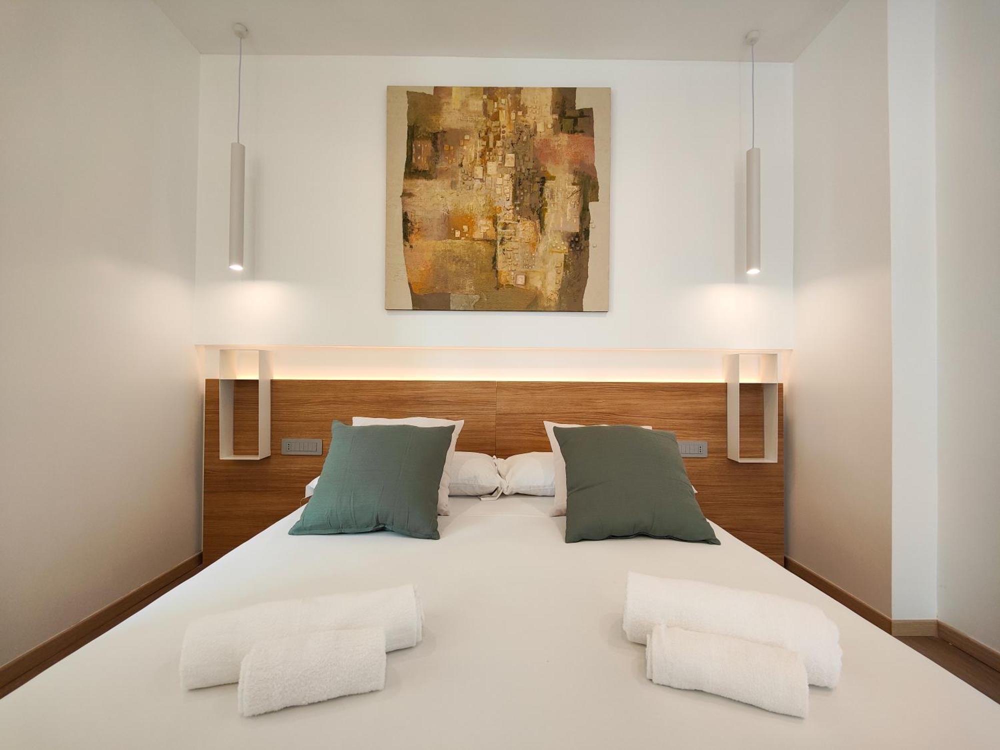 Galleria Roma Art Guesthouse Oristano Bagian luar foto